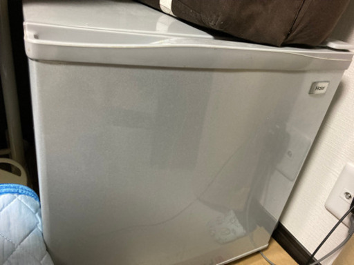 ハイアール　冷凍庫　コンパクト