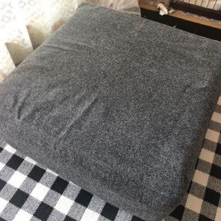 KOSUGAのオットマン