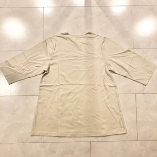 【ネット決済・配送】新品未使用　タグ付き　プルオーバー　7分袖　オフ白　トップス　ロング丈　おとな可愛い　Mサイズ　美品　綿100%　プレゼント　ギフト　オフホワイト　レディース Brand new with tag pullover tops off white ladies cotton 100% present gift  の画像