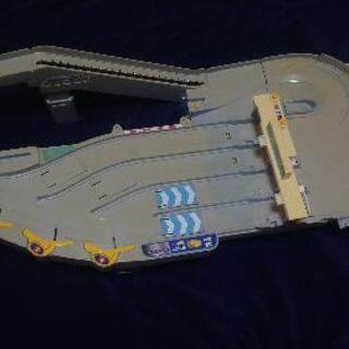 トミカ 高速道路 駐車場タワー