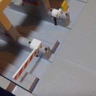 トミカ 高速道路 駐車場タワーの画像