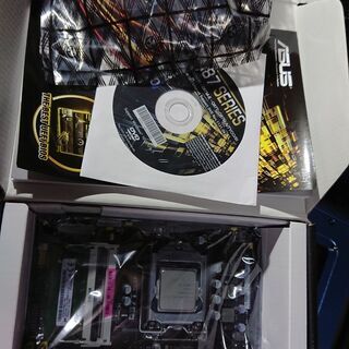 Q87TマザーボードITX/COU/メモリ付きの画像