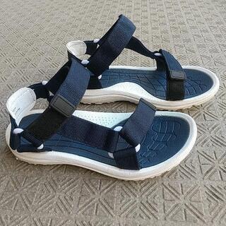 レディースサンダルの画像