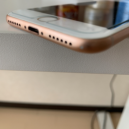 iPhone 8 64GB ローズゴールド　SIMフリー