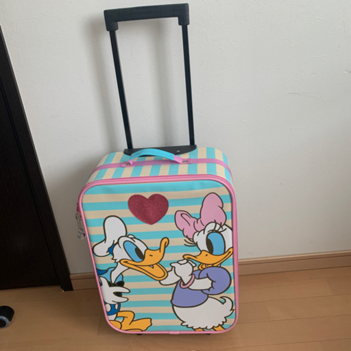 ディズニー　ドナルド　デイジーのキャリーバッグ