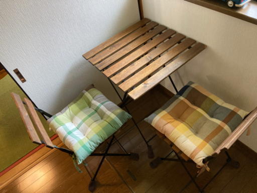 テーブル、イス、マットセット