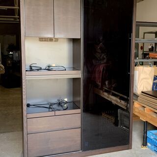 購入21万円！モリタインテリア ダイニングボード 食器棚 幅139×奥行45×高さ204㎝ スライド扉 レンジボード キッチン収納