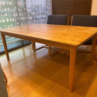 最大値引き中！ダイニングテーブル（ロータイプ）のみ！の画像