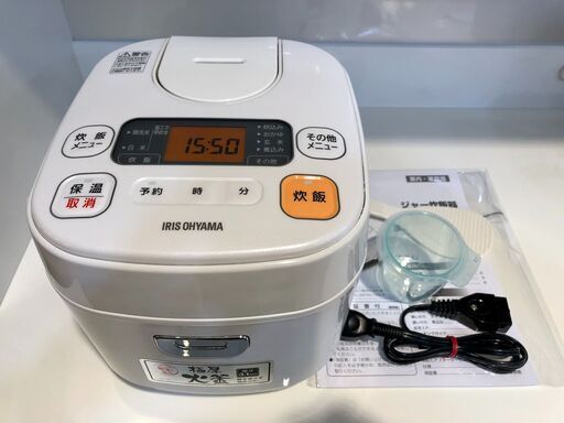 中古　3合炊飯器　アイリスオーヤマ　2018年製　ERC-MA30-W