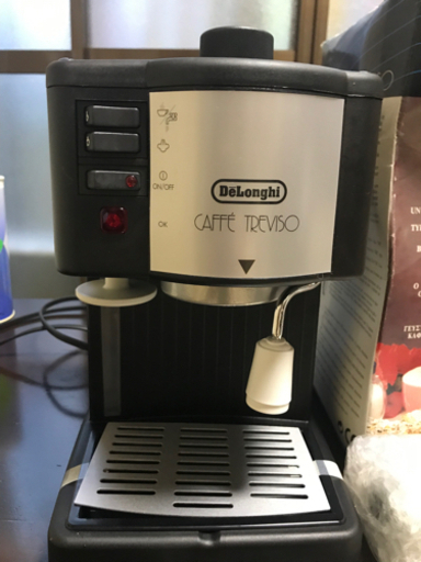 デロンギ コーヒーメーカー お値下中 よろしく♥︎
