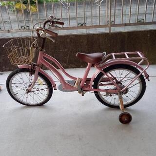補助輪つき子供自転車