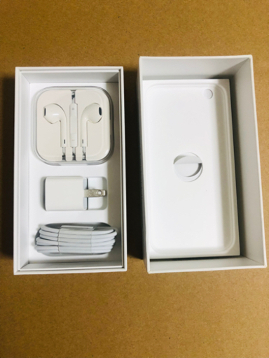 iPhone6S 64GB シルバー SIMフリー美品