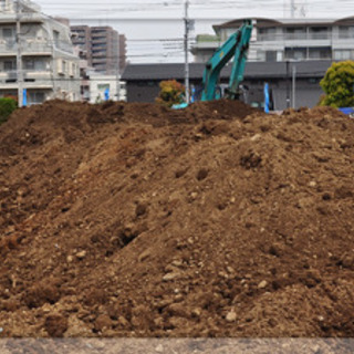 建設残土受け入れます、2トンダンプ千円