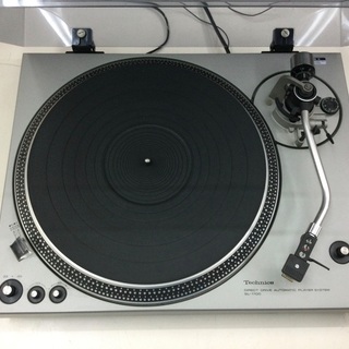 【店頭お渡しのみ】　名機　Technics（テクニクス）SL -1700  ターンテーブル　レコードプレーヤー　動作、音出し確認済み　¥10,780(税込）　の画像