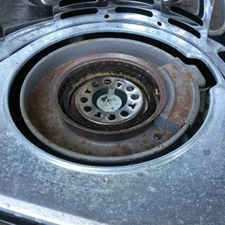 【無料】　2003年製　石油ストーブ　反射式　トヨトミ　 　幅42.5　　奥行30　　高さ45.5　 （ｃｍ）　自然通気形解放式の画像