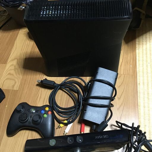ゲーム XBOX 360 KINECT 本体 アクセサリー 本体起動確認済み 周辺機器未確認 XBOX360 CONSOLE マイクロソフト Microsoft