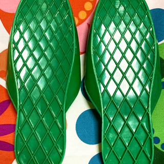 【値下】 昭和レトロ スリッパ グリーン Health 健康 硬い 鑑賞用 ツッコミの画像