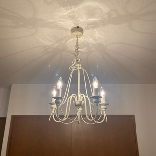 ローラアシュレイ シャンデリア