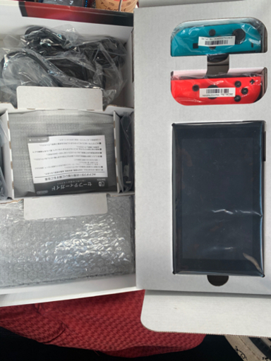 9月1日まで　新型任天堂Switch 「中古」