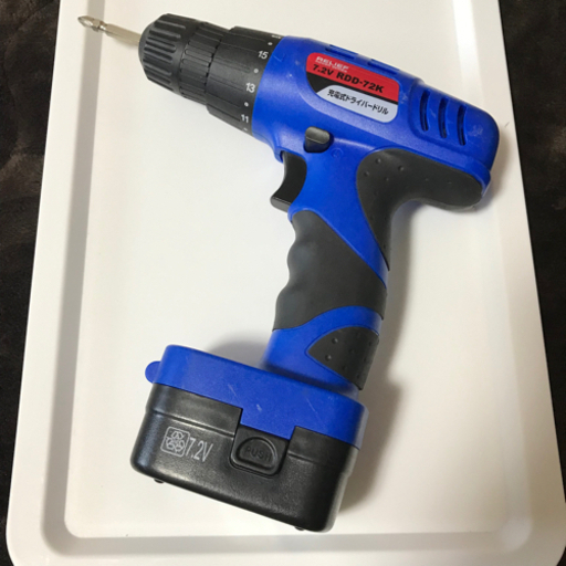 中古　ドライバードリル　充電器付き
