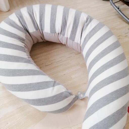9月28日まで 美品 授乳枕　抱き枕　枕　だきまくら　授乳 洗える　出産準備
