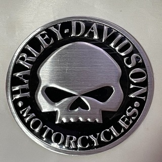 【値下げ！】HARLEY-DAVIDSON メタル調ステッカー