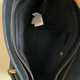 agnes b. VOYAGE 就活バッグ　牛革100%の画像