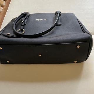 agnes b. VOYAGE 就活バッグ　牛革100%の画像