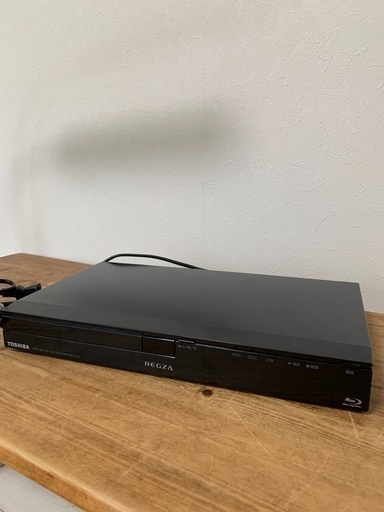 TOSHIBA REGZA ブルーレイディスクレコーダー　リモコン付き