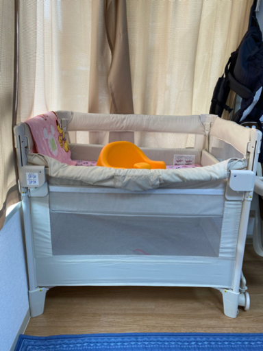 アップリカ　ベビーベッド