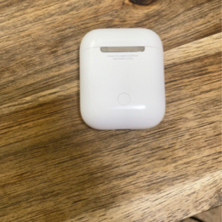 AirPods(右耳なし)➕シリコンカバーの画像