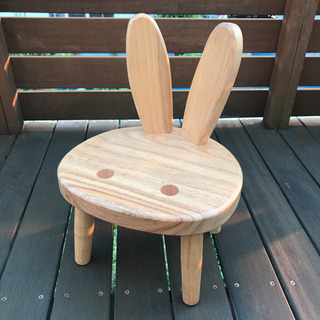 うさぎの木の椅子