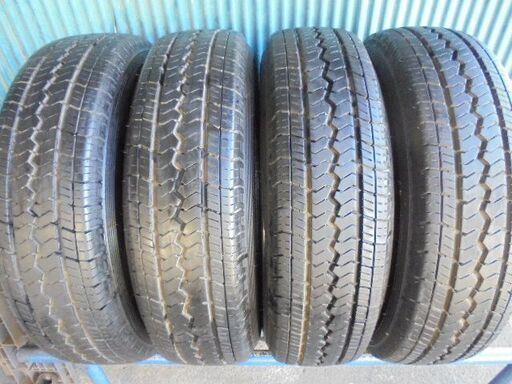 トーヨー　V-02e　195/80R15 107/105L LT　4本　9.5分溝　極上品！