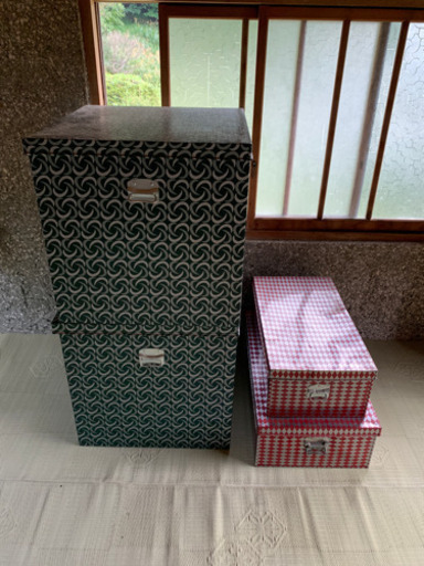 ★昭和レトロ　座布団用収納缶　と衣装箱缶　4ケ