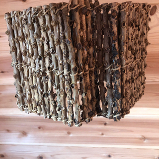 木の枝のライト　天井　シーリングライトの画像