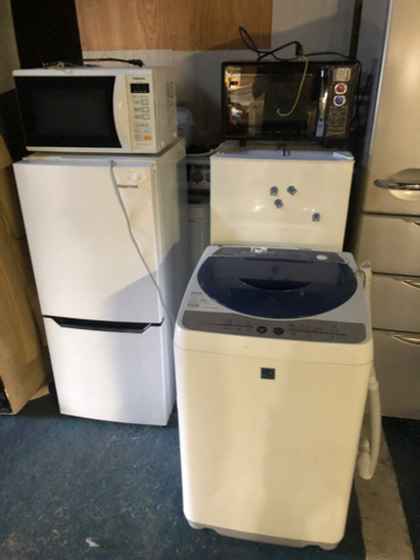 現状お渡しどれでも3000円　冷蔵庫　洗濯機　電子レンジ　ガスコンロ