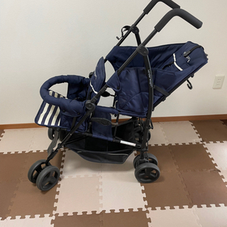 二人乗りベビーカーです。無料にて差し上げます。