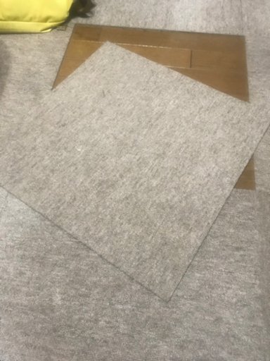 タイルカーペット　50センチ✖️50センチ