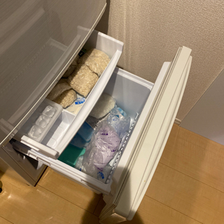 ［取引終了］9月未明まで記載！値下げ交渉可！冷蔵庫取りに来ていただける方！の画像