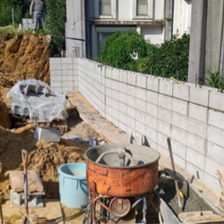 外構、お庭、人工芝の画像