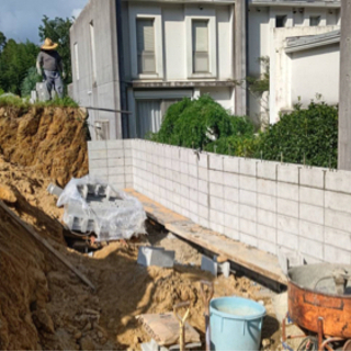 外構、お庭、人工芝の画像