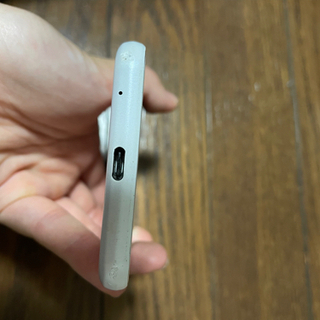 AQUOS SHV43 SHARP スマホの画像