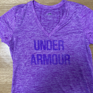 【差し上げます】UNDER ARMOUR Tシャツの画像