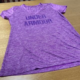【差し上げます】UNDER ARMOUR Tシャツの画像