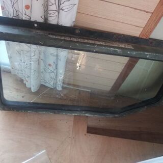 実物フロント防弾ガラスの画像