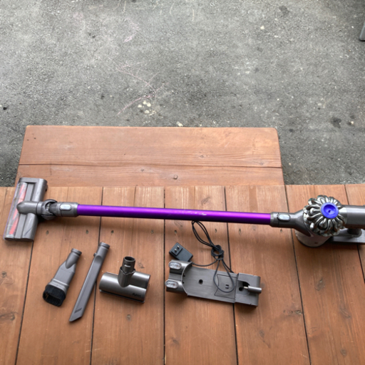 ダイソンDC62   中古品　動作確認：正常