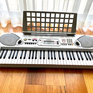 スタンドあり　yamaha ez-j24光電子ピアノの画像