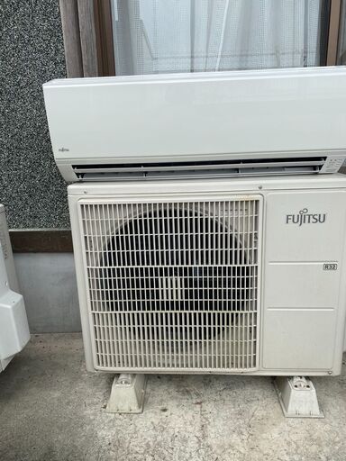 FIJITSU冷暖房エアコン10畳　内部洗浄済。