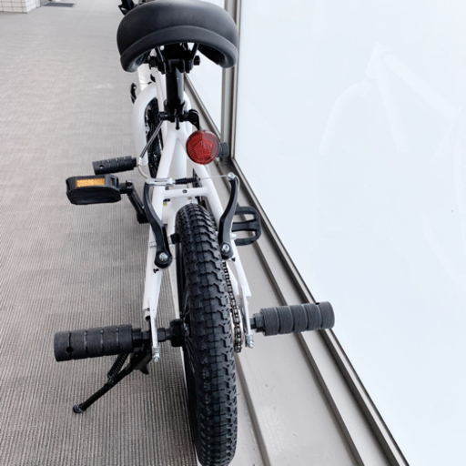 新品未使用　自転車　BMX14インチ　白黒　モノクロ