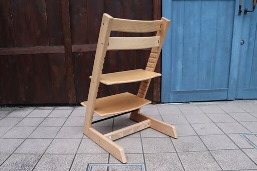 北欧ノルウェーのメーカーSTOKKE(ストッケ)のロングセラーキッズチェアーTRIPP TRAPP(トリップトラップ) ナチュラル /大人から幼児まで末永くお使い頂ける人間工学に基づいたベビーチェアーBH511